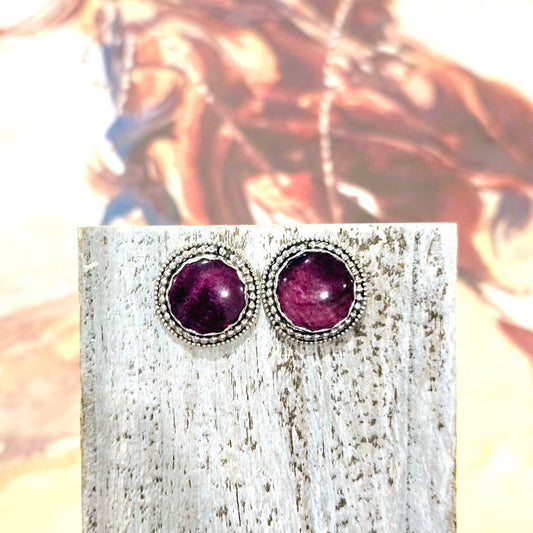 Spiny Oyster Shell Studs