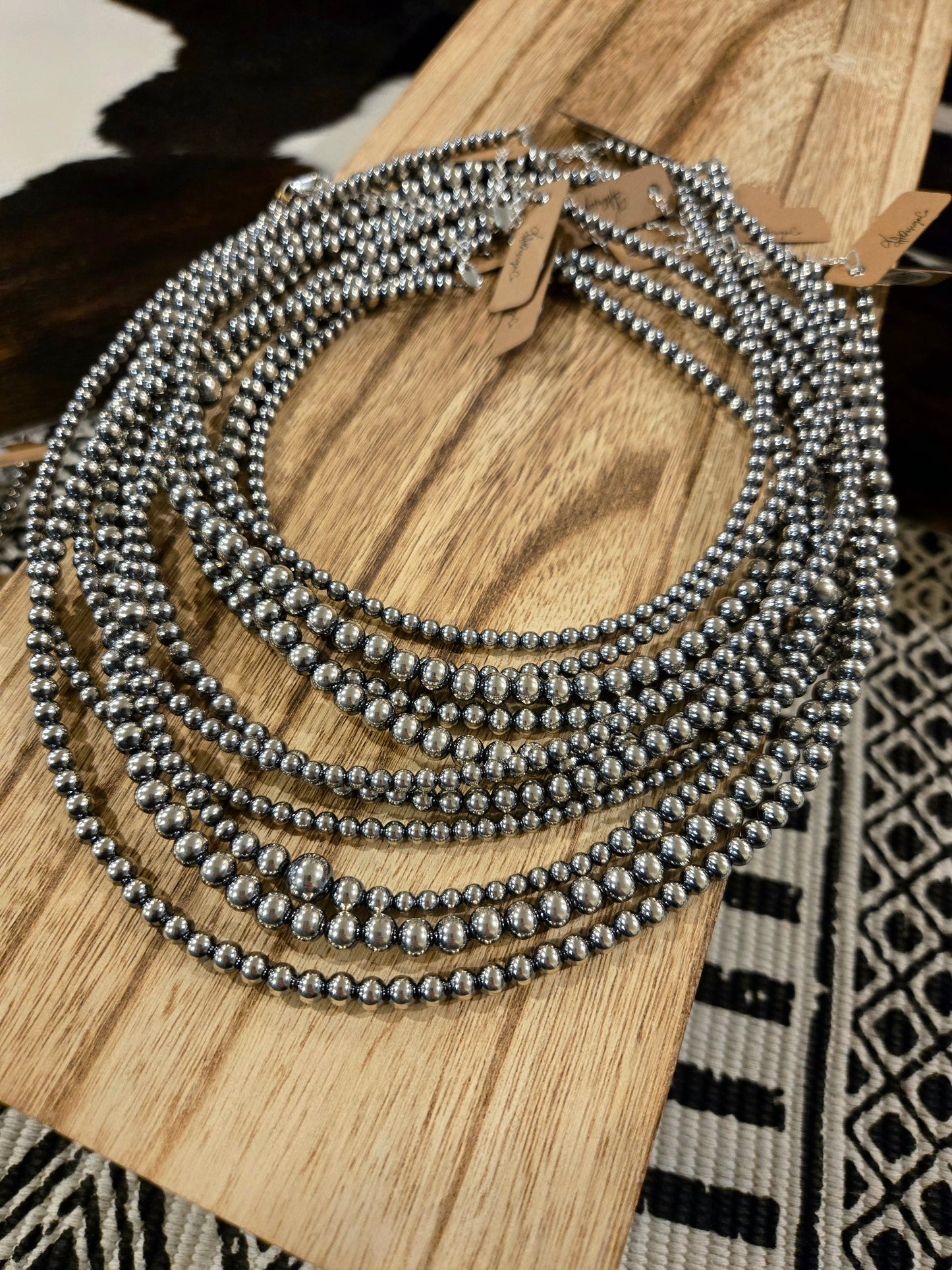 Plain Desert Pearl Necklaces
