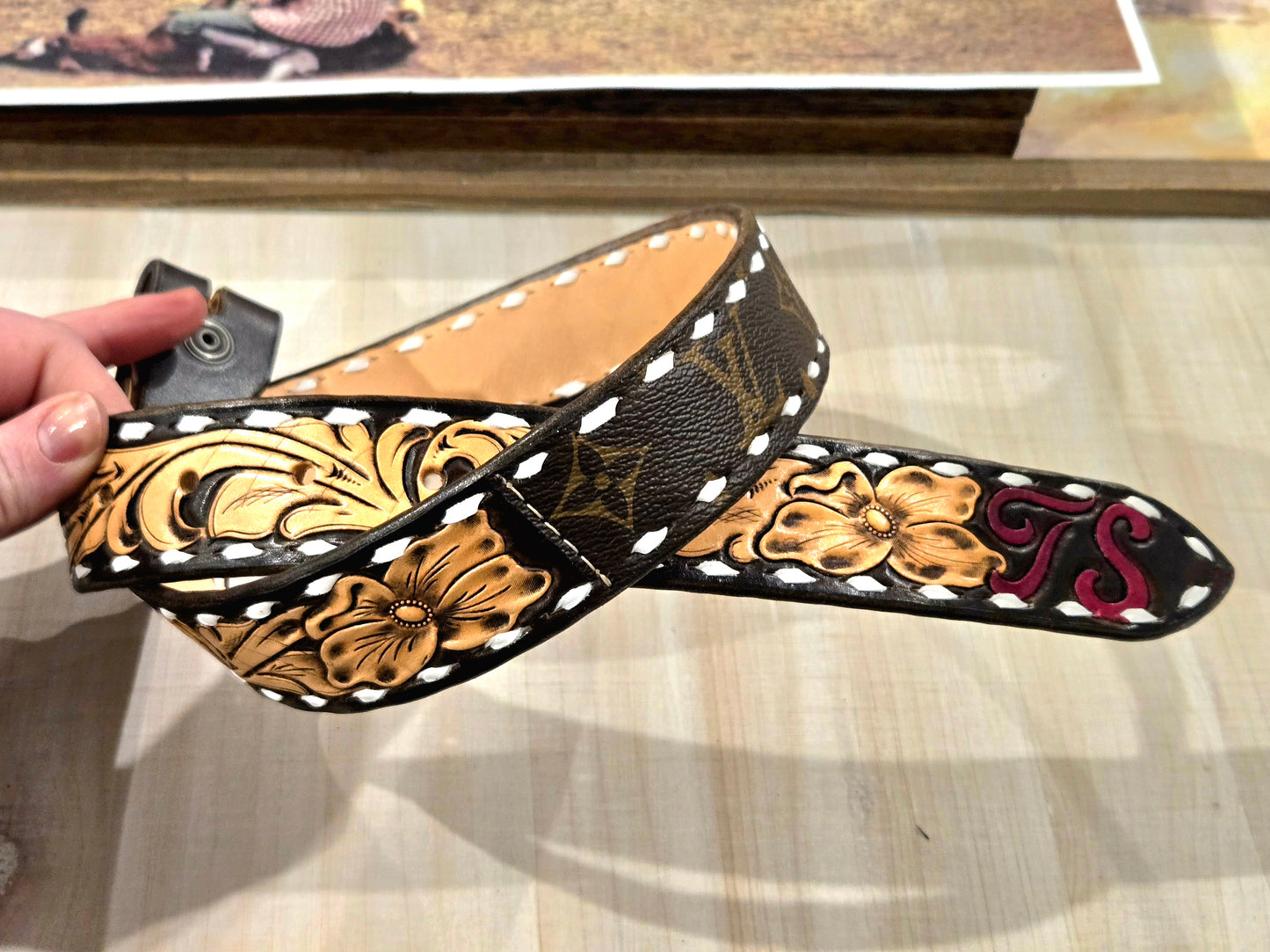 Christmas Belt Spots