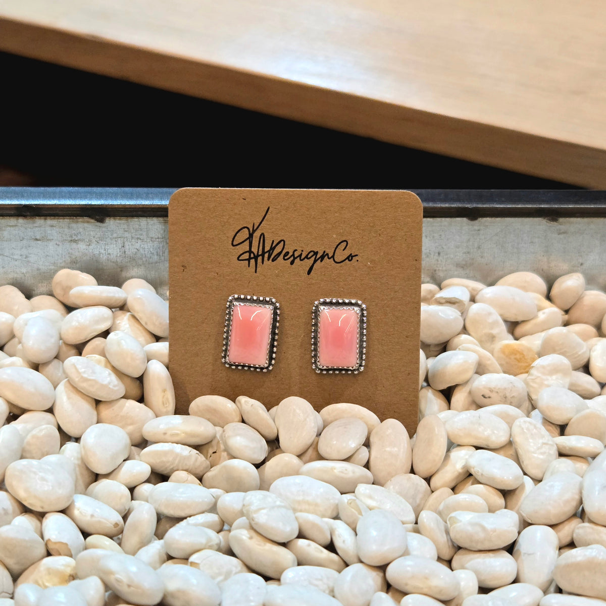 Pink Conch Bar Studs
