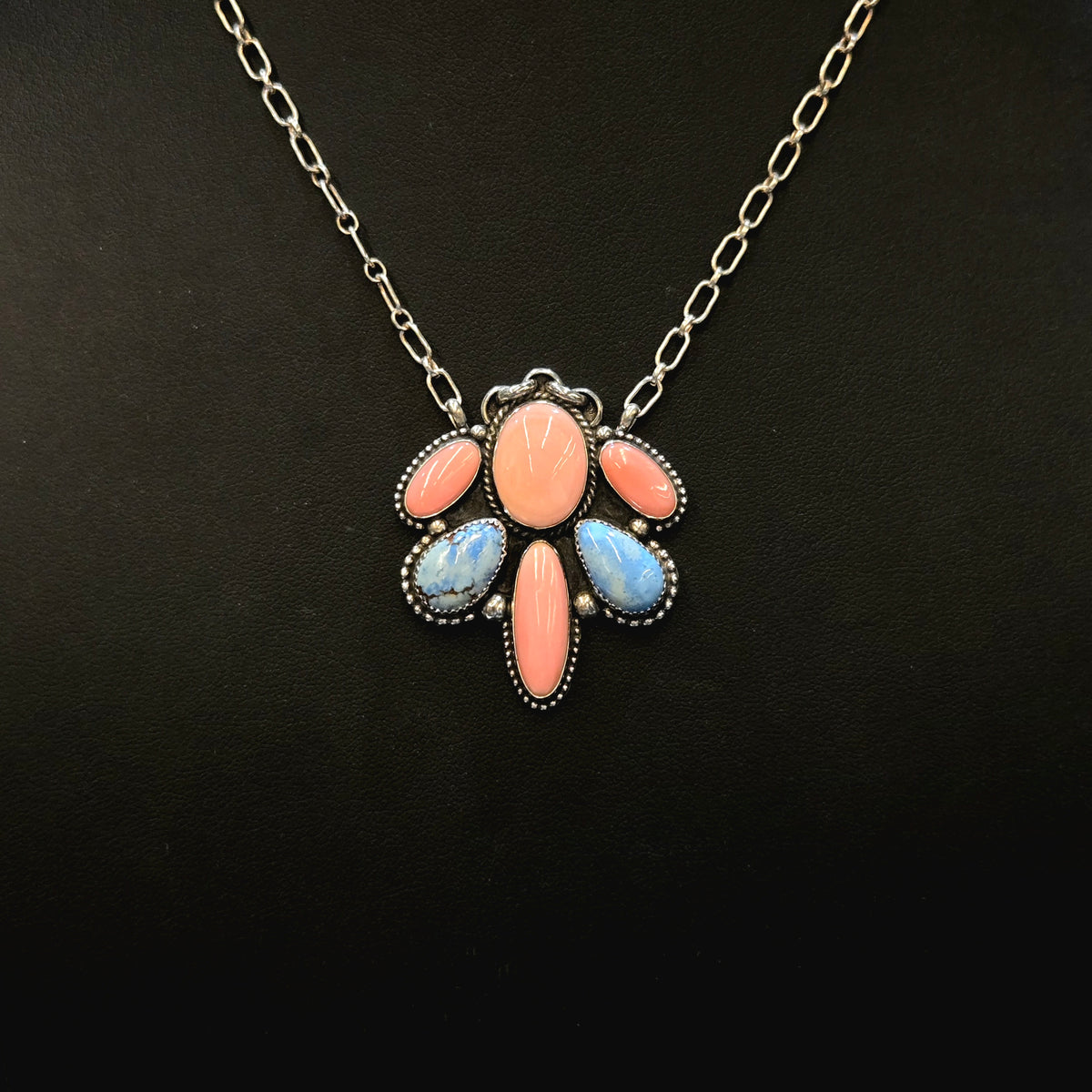 Golden Hills Pink Conch Necklace