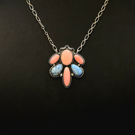 Golden Hills Pink Conch Necklace